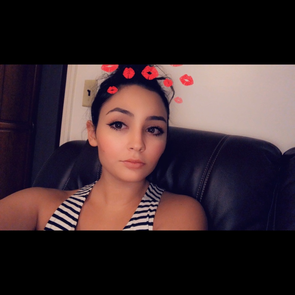 Meet your Posher, Ashley